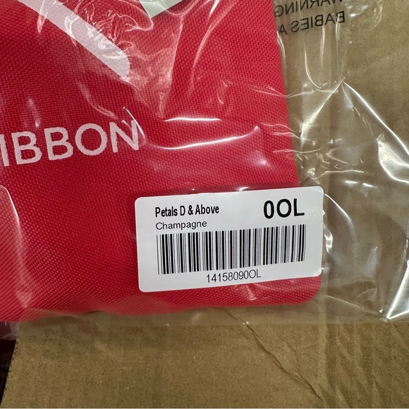 New Ruby Ribbon Petals Set Champagne Beige 0OL Size D and Above - Picture 3 of 3